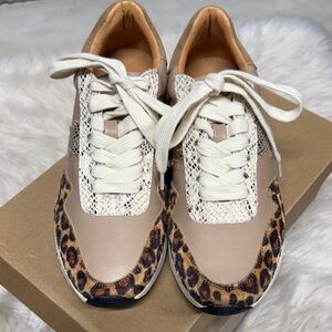 NWT Oasis Society Sneakers